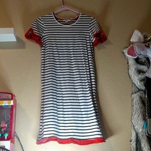 Boden T-shirt dress with Frilly accents (4)